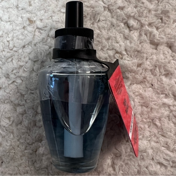 B&BW Disney Villains "Evil Queen Hearts" Wallflower + 2 Wallflower Refills - Picture 8 of 14